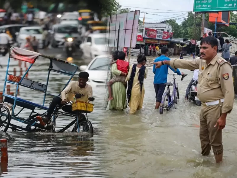 मूसलाधार बारिश